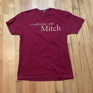 A Wednesday with Mitch Albom Tuesdays with Morrie 2013 T-Shirt Size M Bryant Uni